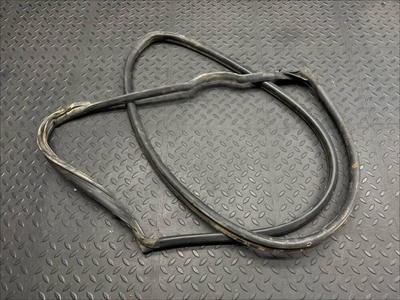 A2027301178 Уплотнитель двери задний Mercedes C/W202 1993-2001