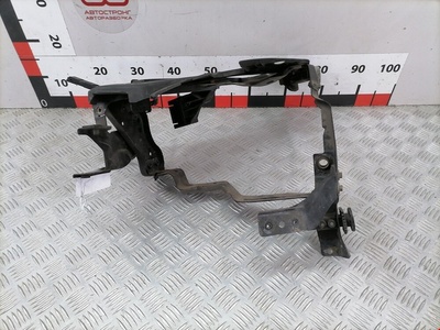 A2046200191 Кронштейн (крепление) фары левый Mercedes C-Class (W204) (2006-2015) 2009 ,