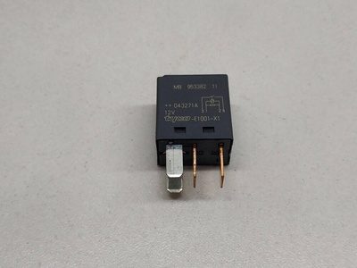 MB953382 Реле (прочие) Mitsubishi L400 1997 ,V23075,TYCO-E1001-X1