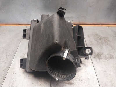 06C133835F Корпус воздушного фильтра Audi A6 C5/4B 2002 , 06C133837N