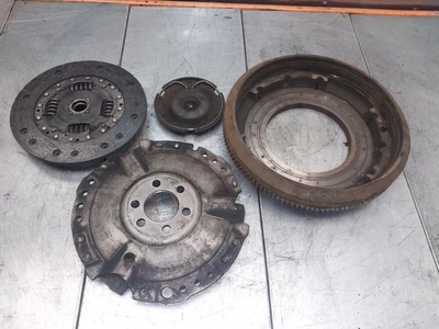 067105273G Комплект сцепления Volkswagen Polo 3 поколение 1996 , 320019310, 120017913