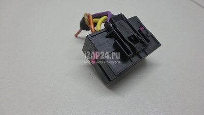 4B0973721 Разъем VAG Jetta 2019