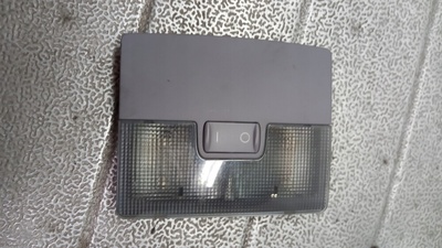 01 OŚWIETLENIE KABINY AUDI A6 C5 98R 4B0947105