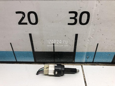 MN103232 Датчик включения стопсигнала Mitsubishi Space Star II 2012