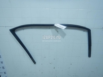 825401C000 Уплотнитель стекла двери Hyundai-Kia Getz (2002 - 2010)