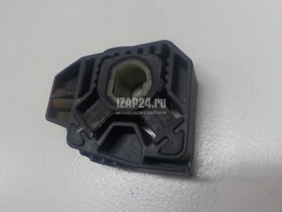 1J0806155E Подушка радиатора VAG TT(8N) (1998 - 2006)