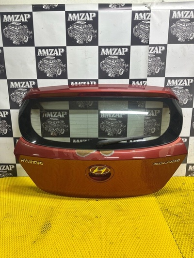 737004L240 Крышка багажника HYUNDAI SOLARIS 1 2013