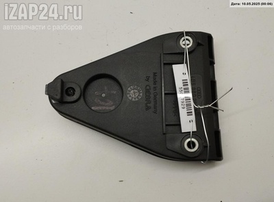 4B5860285D Кронштейн крепления Audi A6 C5 (1997-2005) 1997