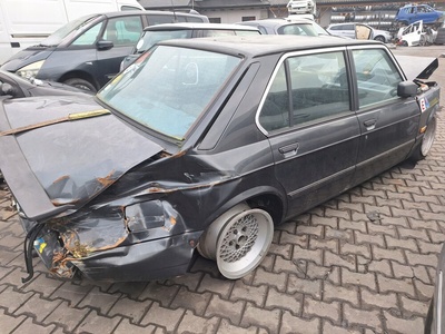 1903898 Bmw 5 e28 аэродинамический спойлер задняя крышки багажника багажника 5171