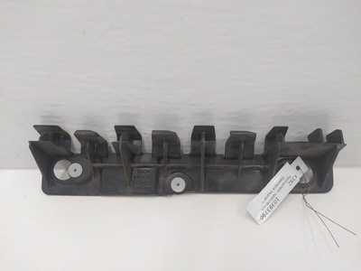 8200846225 Кронштейн крепления бампера заднего Renault Logan (2004-2009) 2006