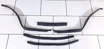 W204USZCZELKAMASKI Мерседес w204 уплотнитель капота