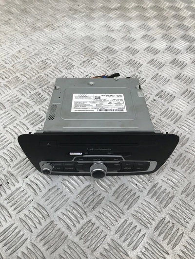 8U0035193C Радио тюнер навигация audi q3 11 -