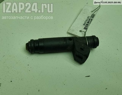06B133551q Форсунка топливная Volkswagen Passat B5+ (GP) 2004