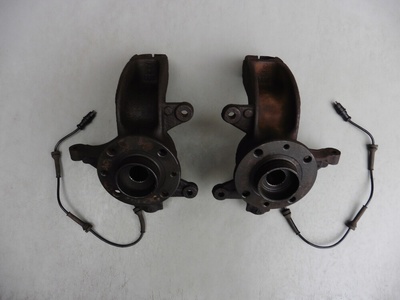 ZWROTNICA PIASTA PRAWA PRZÓD RENAULT SCENIC II 1 5 1 9 2 0 DCI 05R ABS Направляющие ступица правый передняя renault scenic ii 1,5 1,9 2,0 dci 2005 год абс