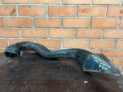 55560870 Воздухозаборник Opel insignia 1
