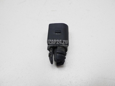 8Z0820535 Датчик температуры воздуха VAG A8 [4E] (2002 - 2010)