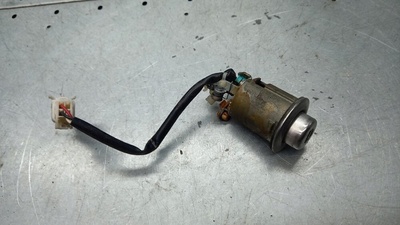 MAZDA Замок багажника 626 00r2.0b gf