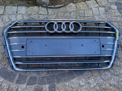 8W0853651AB Audi a4 b9 s line 8w решетка хромированная решетка радиатора оригинал