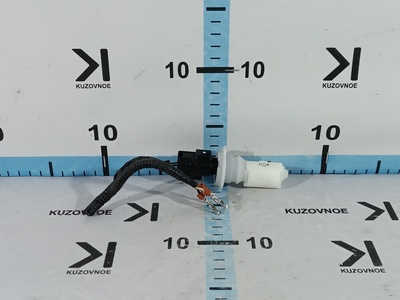 98521D9000 Датчик Уровня В Бачок Омывателя Genesis GV80 JX1 2020