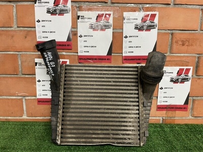 7L6145803D Интеркулер Audi Q7 4L