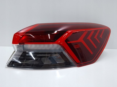 AUDI Q4 E - TRON LAMPA TYLNA PRAWA 89A945070