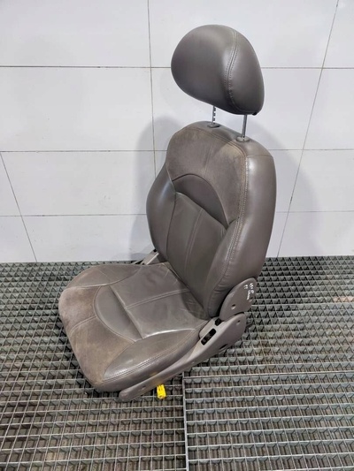 AOP38216 Кресло правая передняя передний пассажира - chrysler pt cruiser 2000 - 2006 год