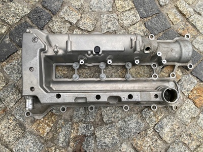 55569822 Opel oe крышка клапонов