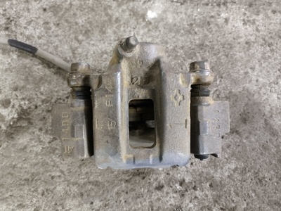 4775034030 Суппорт задний левый Toyota Land Cruiser Prado 150 (2009-2023) 2012