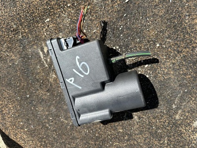 4a0862257a Компрессор центрального замка Audi 100 1991