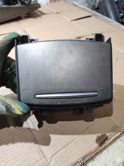 4F1862533C Подстаканник Audi A6 C6 (S6,RS6) 2007