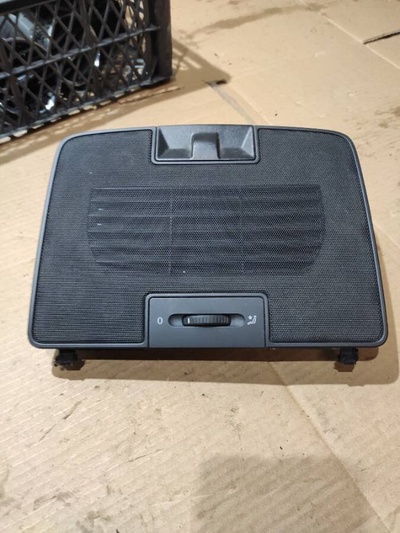 1K0819153B Дефлектор обдува салона Volkswagen Jetta 5 2007