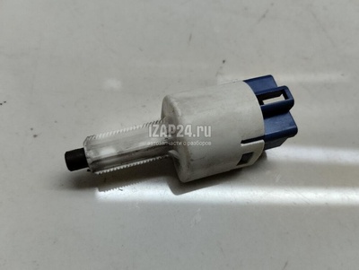 8434069015 Датчик включения стопсигнала Toyota Camry V40 (2006 - 2011)