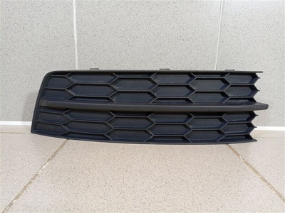 60U8073679B9 Решетка в бампер левая Skoda Rapid 1