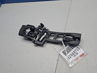 1819034 Кронштейн ручки двери задней правой Ford Fiesta Mk6 2008-2019
