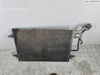 3b0260401 Радиатор охлаждения (конд.) Volkswagen Passat B5+ (GP) 2001