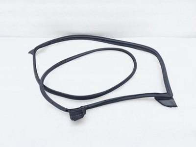 6786133120 Уплотнитель двери Toyota Camry 70 2018 , 67861-33120