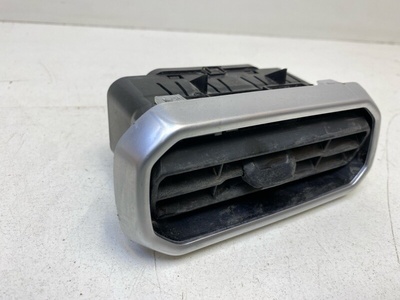 687619585R Дефлектор вентилятора RENAULT DUSTER 2 2020 , , 687606060r