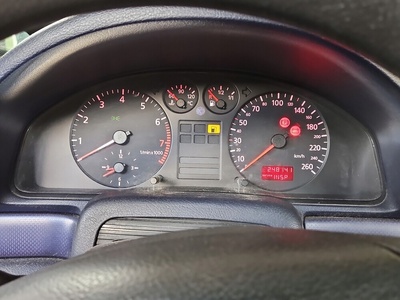 IMPRK1368968 спидометр audi a4 b5 8d0919860g 1.6 wiel европа
