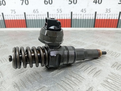 0414720215 Форсунка дизельная электрическая Volkswagen Golf_Plus (2005-2013) 2006 ,038130073AG