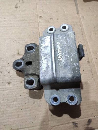 3C0199555R Подушка крепления кпп Volkswagen Passat B6 2007