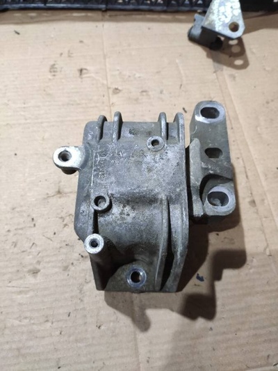 1K0199262 Подушка крепления двигателя Volkswagen Passat B6 2007