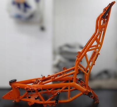 24112 Ktm rc 390 15 - рама bezwypadkowa документы
