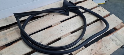4M8831707D sq8 4m rsq8 q8 уплотнитель опора дверь левая левый передняя 24r