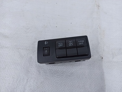 DD2P66170 Mazda 6 iii gj переключатель панель tcs i - stop