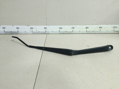 8521142090 Поводок стеклоочистителя передний правый Toyota Rav 4 A20 2000-2005