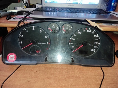 8D0919033C спидометр часы audi a4 b5