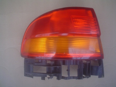 8156121151 Toyota oe 81561 - 21151 фара