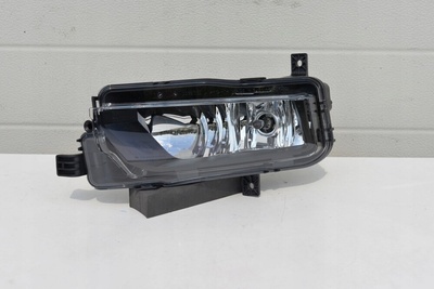 2K5941661 LAMPA PRZECIWMGIELNA HALOGEN LEWY VW CADDY 2015 - 2020 A