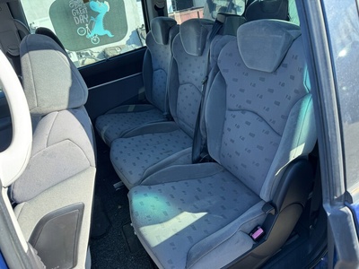 Fotele 2 i 3 rząd stan dobry PEUGEOT 807 Кресла 2 i 3 ряд peugeot 807