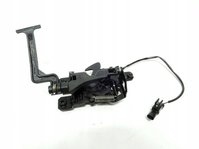 A1698800660 MERCEDES B W245 - ZAMEK MASKI